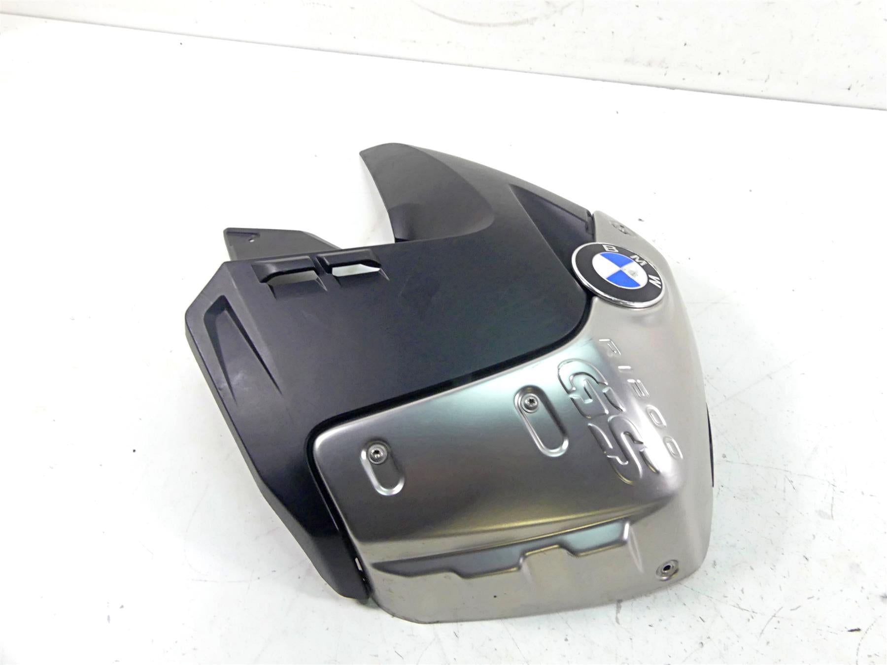 2009 BMW R1200 GS K25 Tank Right Side Cover Fairing 46637693432 46637700874 {{ shop.shopifyCountryName }} - Mototech271