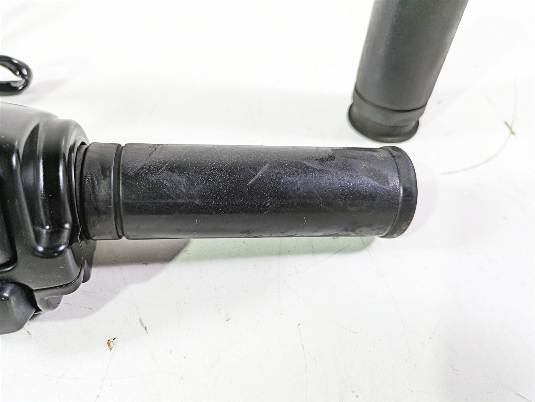 2018 Harley Softail FXFBS Fat Bob Right Hand Control Switch Start Stop 71500462 {{ shop.shopifyCountryName }} - Mototech271