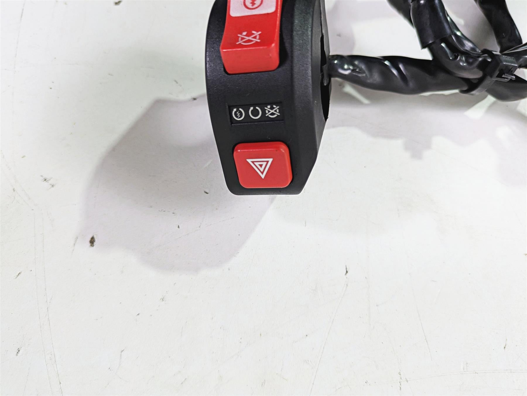2018 KTM 1290 Super Adv S Right Hand Control Switch 61411174000 61411174100 {{ shop.shopifyCountryName }} - Mototech271