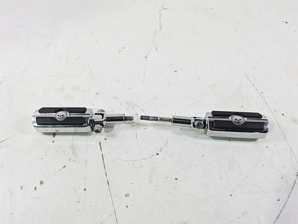 2004 Harley Softail FLSTF Fat Boy Rear Willie G Skull Footpeg Set -Read 50370-04 {{ shop.shopifyCountryName }} - Mototech271