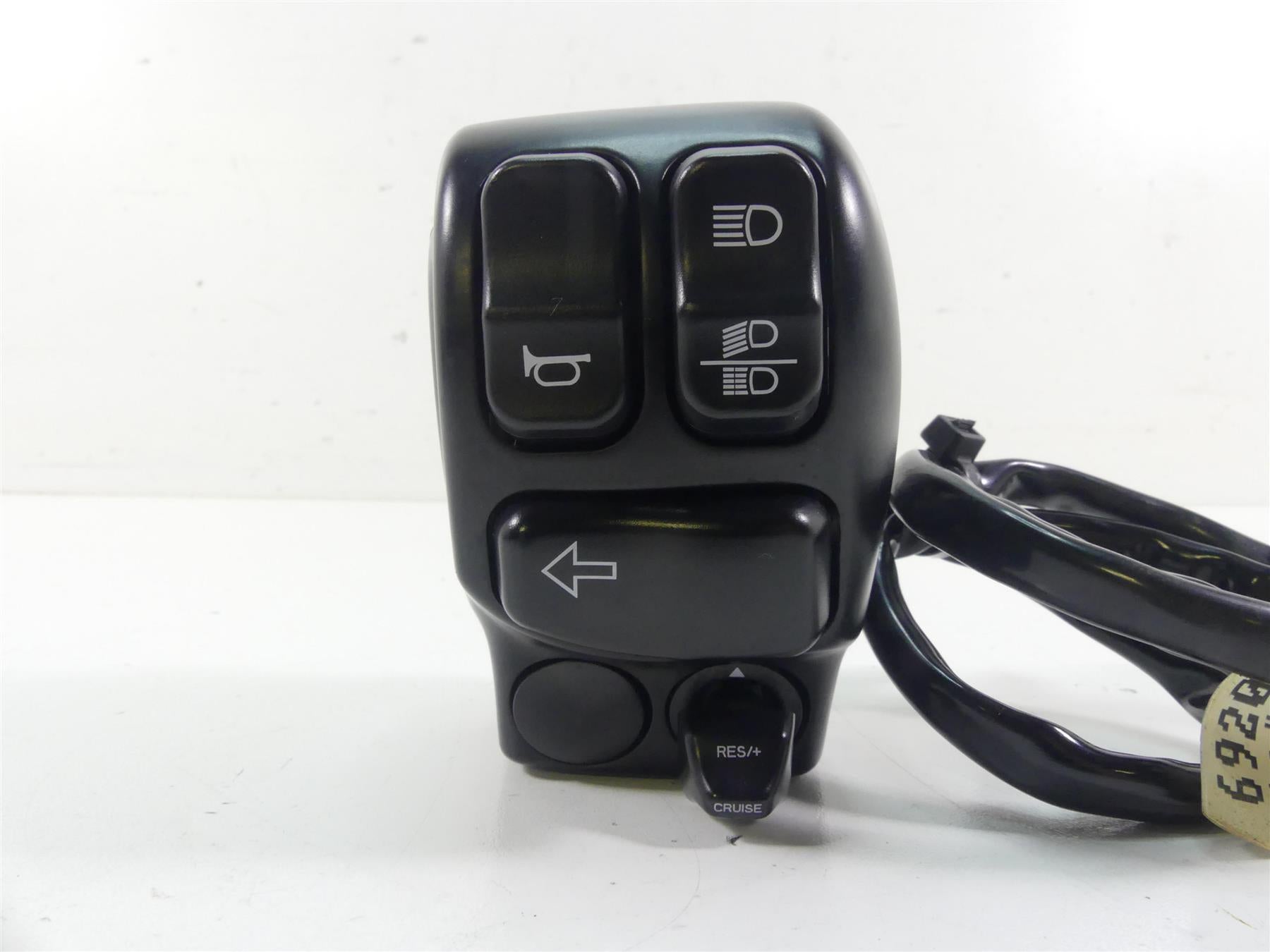 2016 Harley Touring FLHR Road King Left Hand Cruise Control Switch 71500126B {{ shop.shopifyCountryName }} - Mototech271