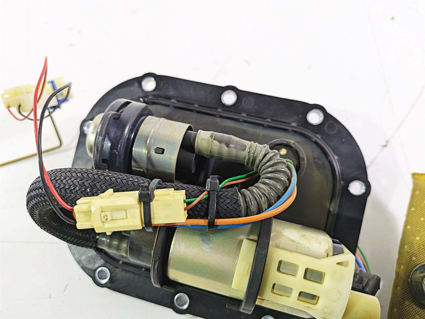 2012 Victory Cross Country Fuel Gas Petrol Pump - Tested 2521020 2521171 {{ shop.shopifyCountryName }} - Mototech271