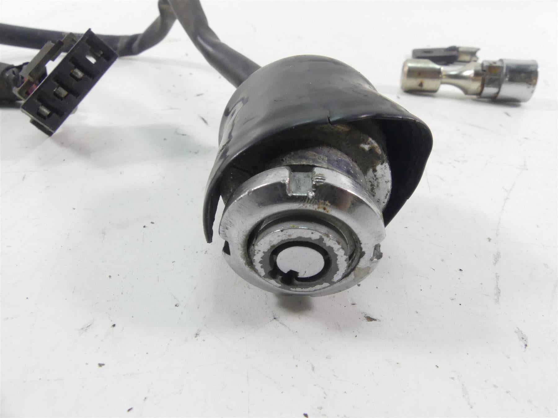1998 Harley Dyna FXDL Low Rider Ignition Switch Key Lock Set - Read 71421-90B {{ shop.shopifyCountryName }} - Mototech271