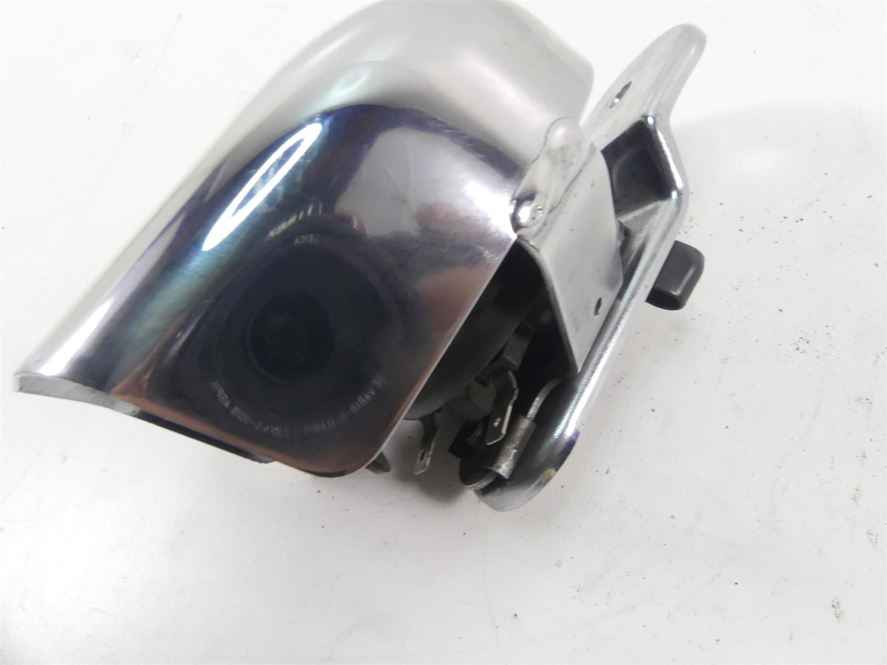 1999 Harley FXSTS Softail Springer Horn + Chrome Cover 61300478A {{ shop.shopifyCountryName }} - Mototech271