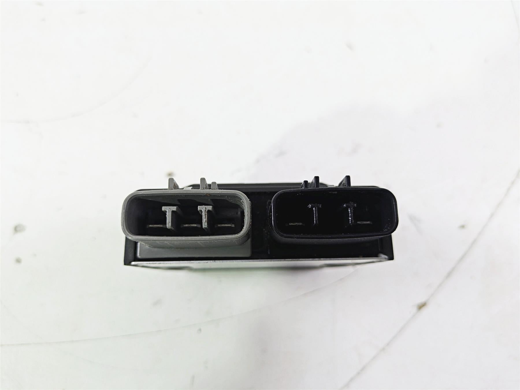 2015 BMW R1200GS Adv K51 Rectifier Voltage Regulator FH927AB 12318523367 {{ shop.shopifyCountryName }} - Mototech271
