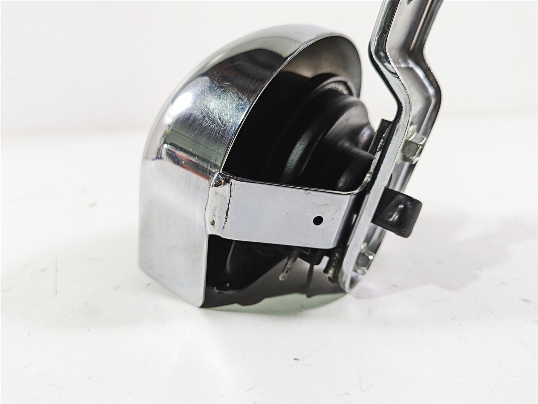2008 Harley Touring FLHTCU E-Glide 105TH Horn With Chrome Cover 61300478A {{ shop.shopifyCountryName }} - Mototech271