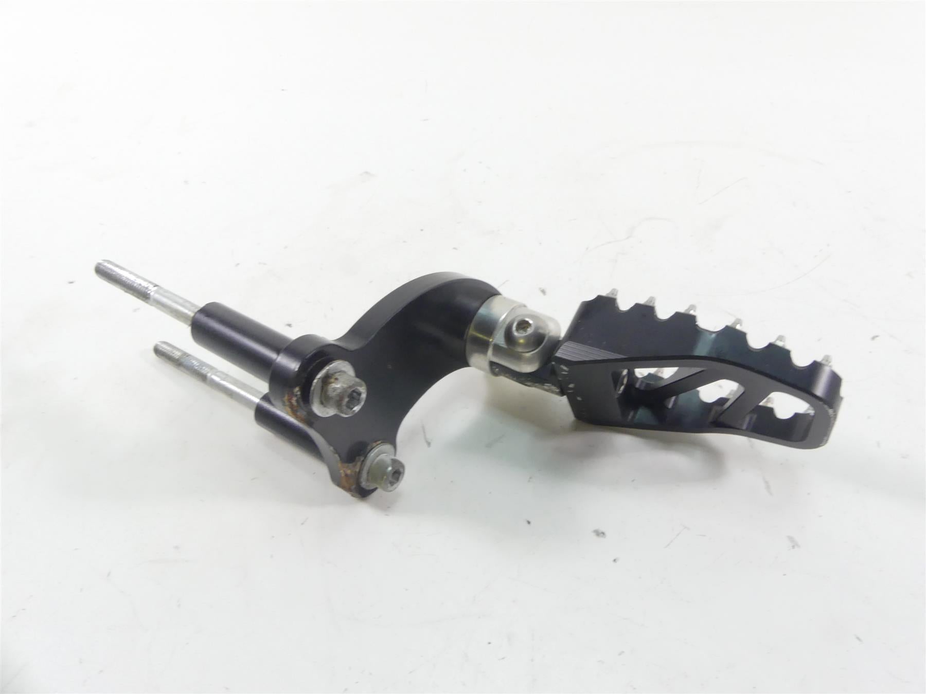 2001 Harley Davidson XL1200 Sportster Left Front TC Bros Footpeg Mount 102-0078 {{ shop.shopifyCountryName }} - Mototech271
