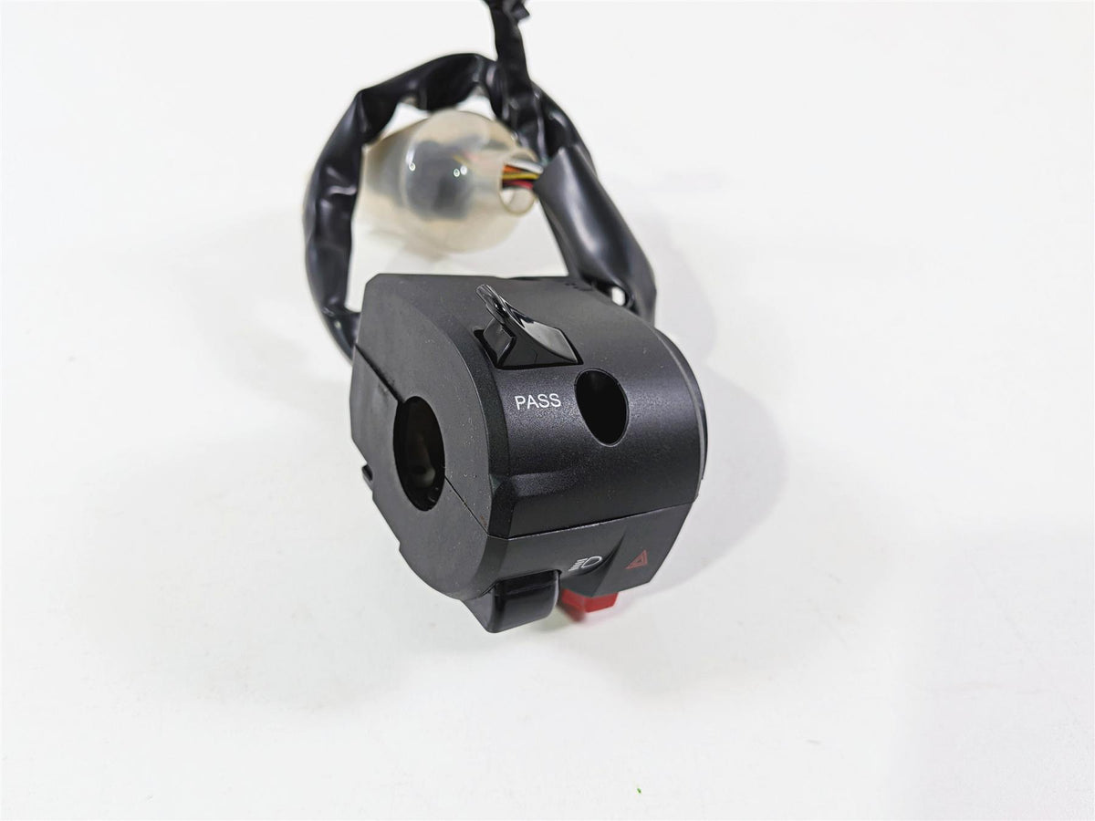 2024 Kawasaki EX500 Ninja 40th An. Left Hand Light Control Switch 46091-0649 {{ shop.shopifyCountryName }} - Mototech271