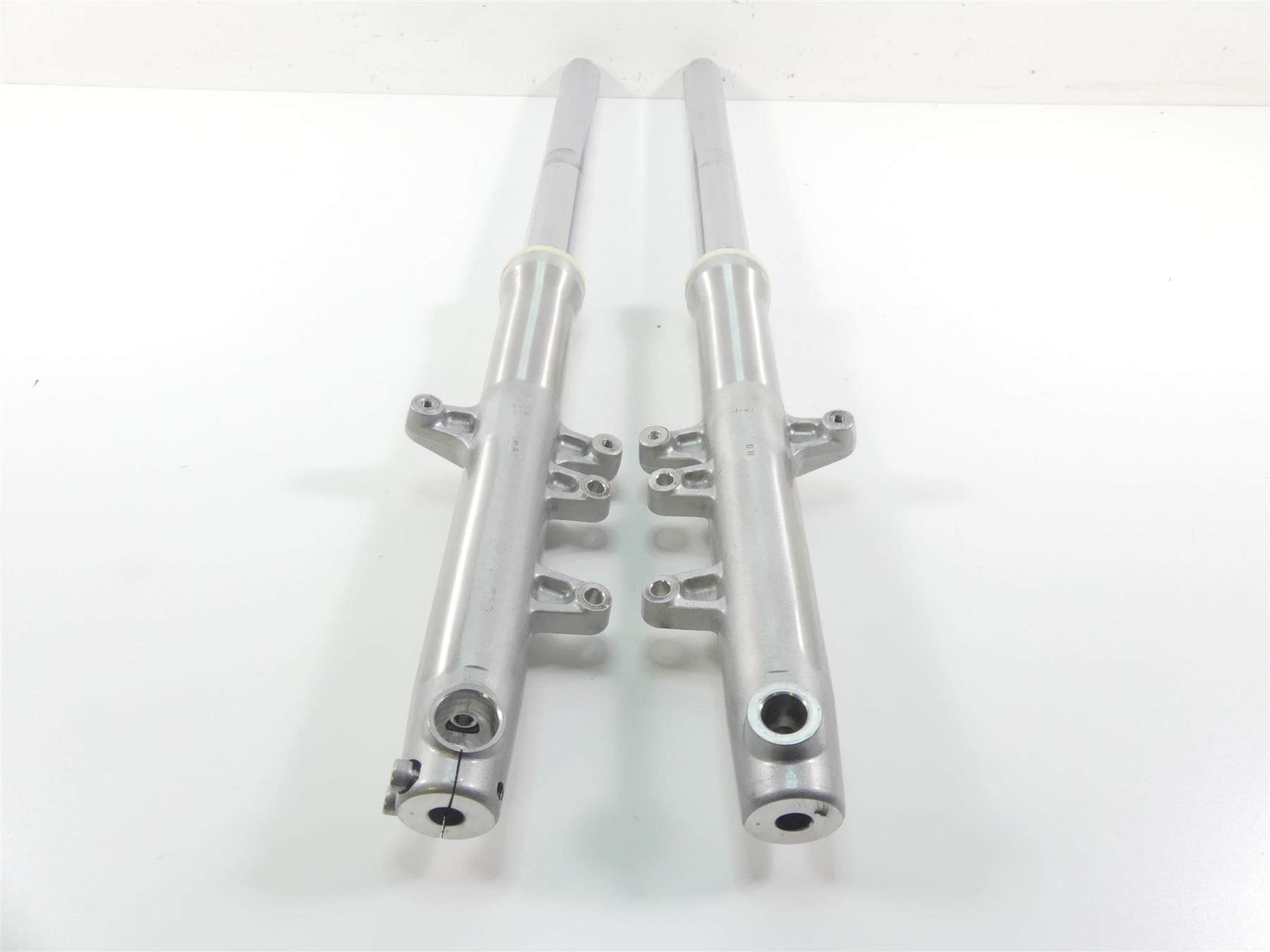 2013 Triumph Rocket 3 Touring Straight Front 43mm Fork Leg Set T2045441 T2045443 {{ shop.shopifyCountryName }} - Mototech271