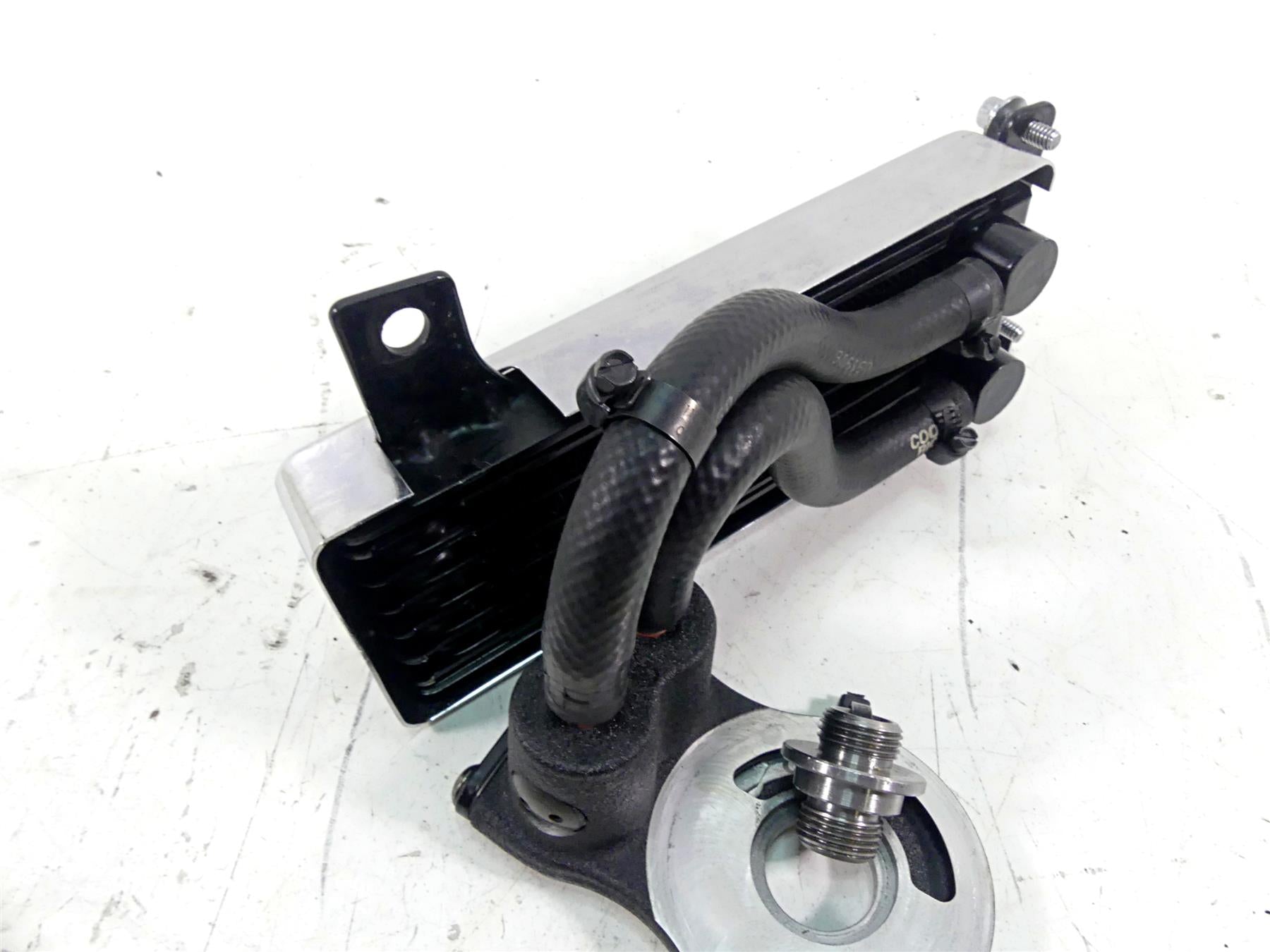 2006 Harley Softail FXSTSI Springer Oil Cooler Flange Chrome Cover Set 26157-07 {{ shop.shopifyCountryName }} - Mototech271