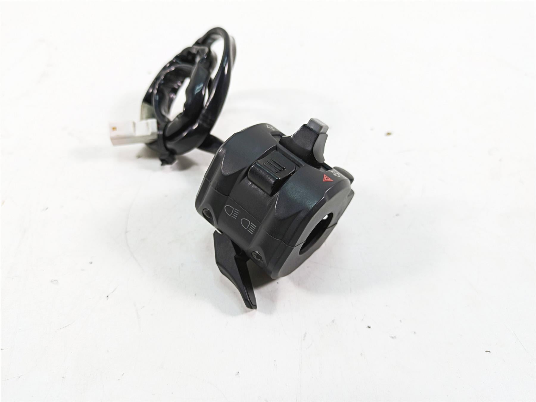 2016 Ducati Panigale 1299 S Left Hand Light Blinker Control Switch 65110132A {{ shop.shopifyCountryName }} - Mototech271