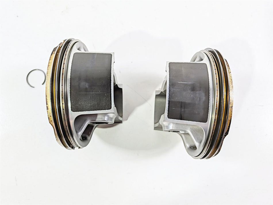 2019 BMW R1250GS K50 Left & Right Piston Set 7K Only 11258565633 {{ shop.shopifyCountryName }} - Mototech271