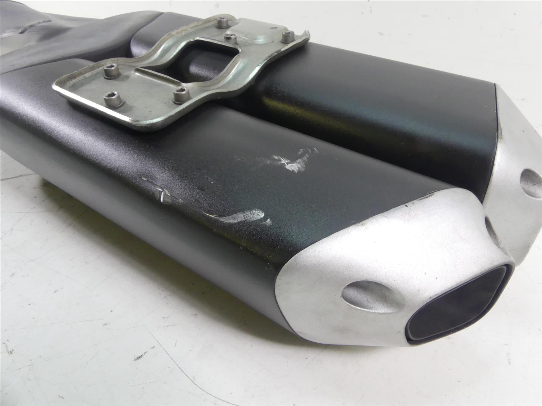 2017 Ducati Monster 1200 S Oem Exhaust Muffler Pipe Silencer Damper 57322252BA {{ shop.shopifyCountryName }} - Mototech271