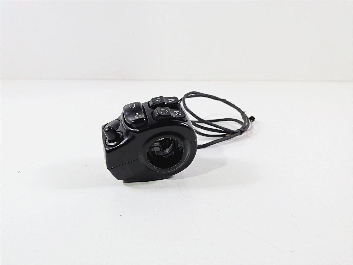 2017 Harley Touring FLHXS Street Glide Right Hand Control Switch 71500129C {{ shop.shopifyCountryName }} - Mototech271