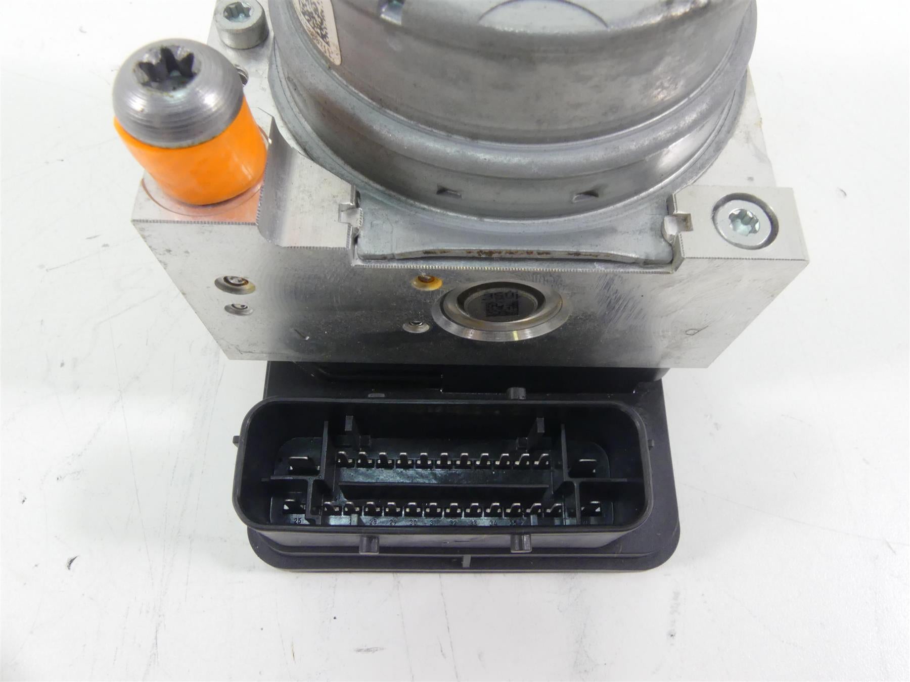 2016 BMW S1000XR K49 Abs Brake Pump Unit Pressure Module 34518545574 {{ shop.shopifyCountryName }} - Mototech271