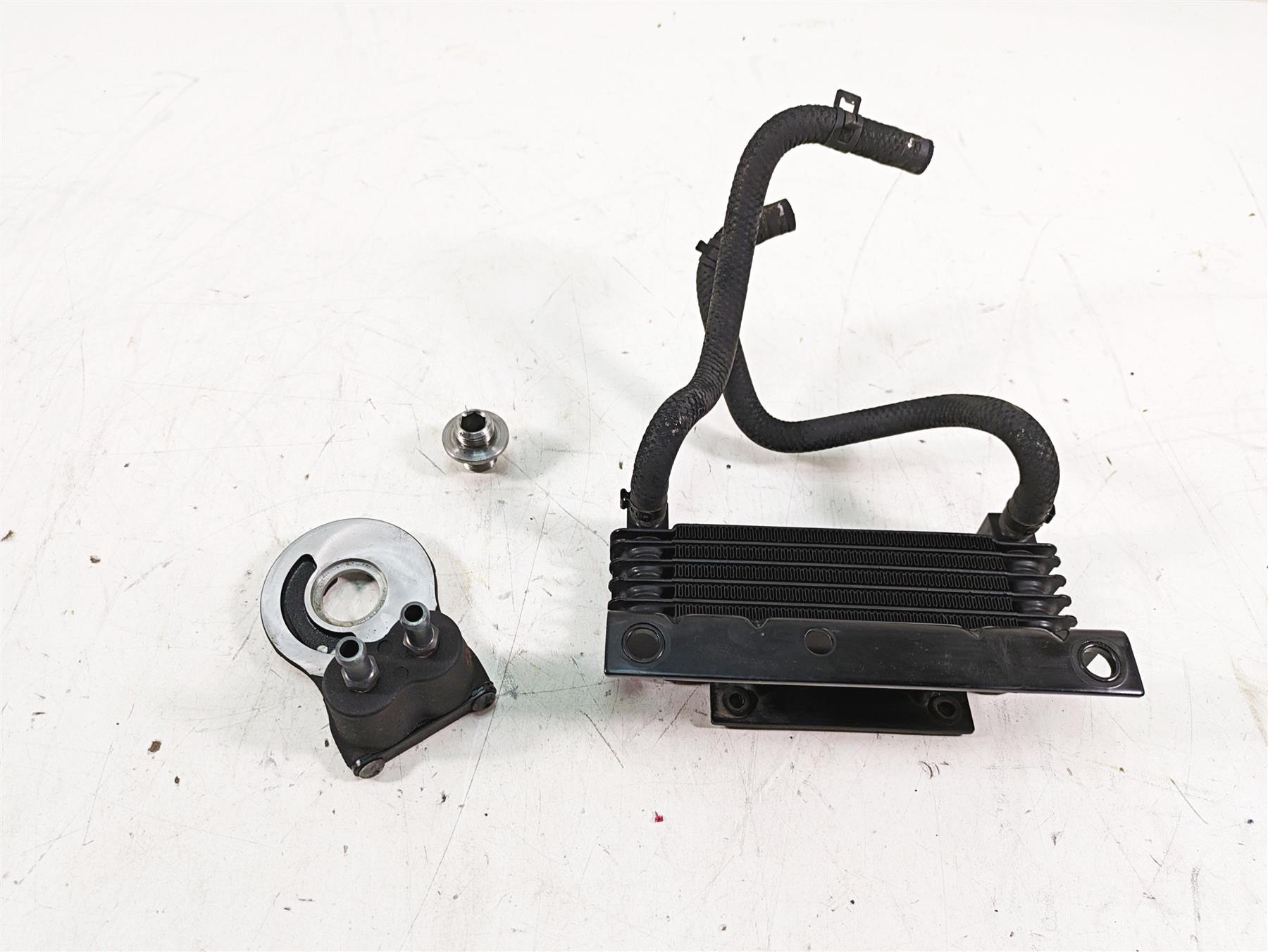 2013 Harley Touring FLHX Street Glide Oil Cooler & Flange Adapter Set 63083-11A {{ shop.shopifyCountryName }} - Mototech271