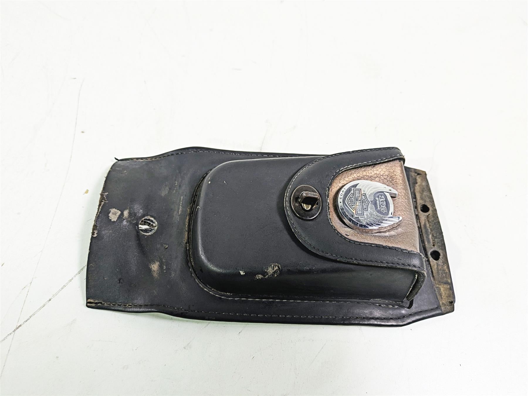 2008 Harley FLSTC 105TH Softail Heritage Fuel Gas Tank Center Bag 91135-09 {{ shop.shopifyCountryName }} - Mototech271