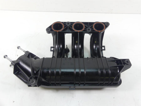 2017 Yamaha Waverunner VX 1050 CS Intake Manifold & Injectors 6EY-13641-00-00 {{ shop.shopifyCountryName }} - Mototech271