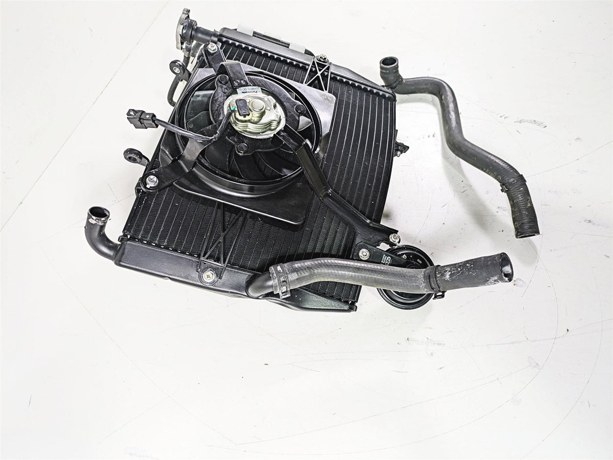2020 Triumph Daytona 765 Moto2 Radiator Fan Reservoir Set T2100445 {{ shop.shopifyCountryName }} - Mototech271