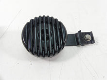 Load image into Gallery viewer, 2017 Harley FXSE CVO Pro Street Breakout Horn Beeper 69000006 | Mototech271
