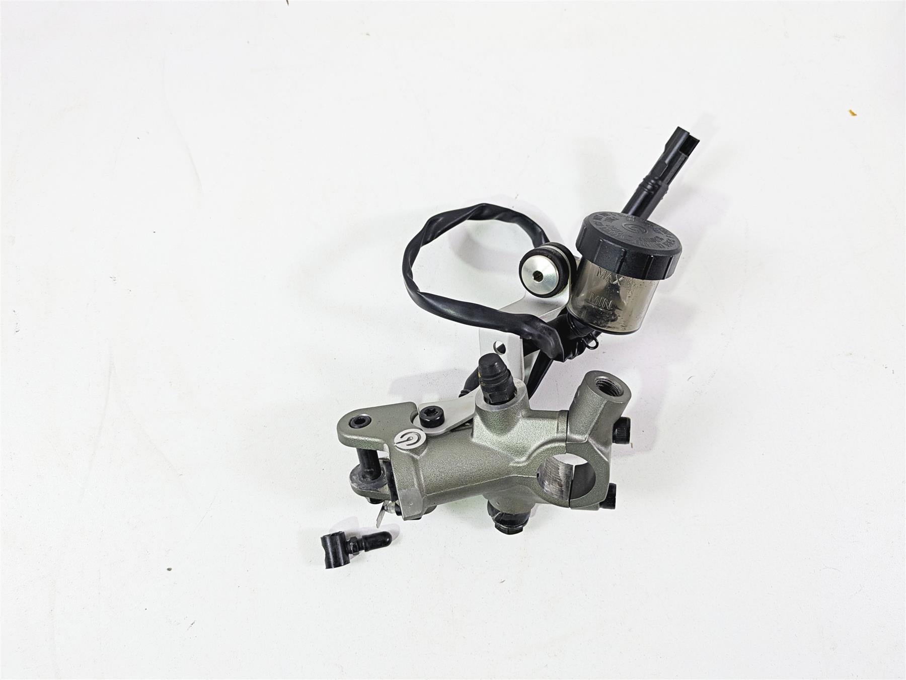 2022 Ducati Hypermotard 950 Brembo Radial Clutch Master Cylinder 63040731A {{ shop.shopifyCountryName }} - Mototech271