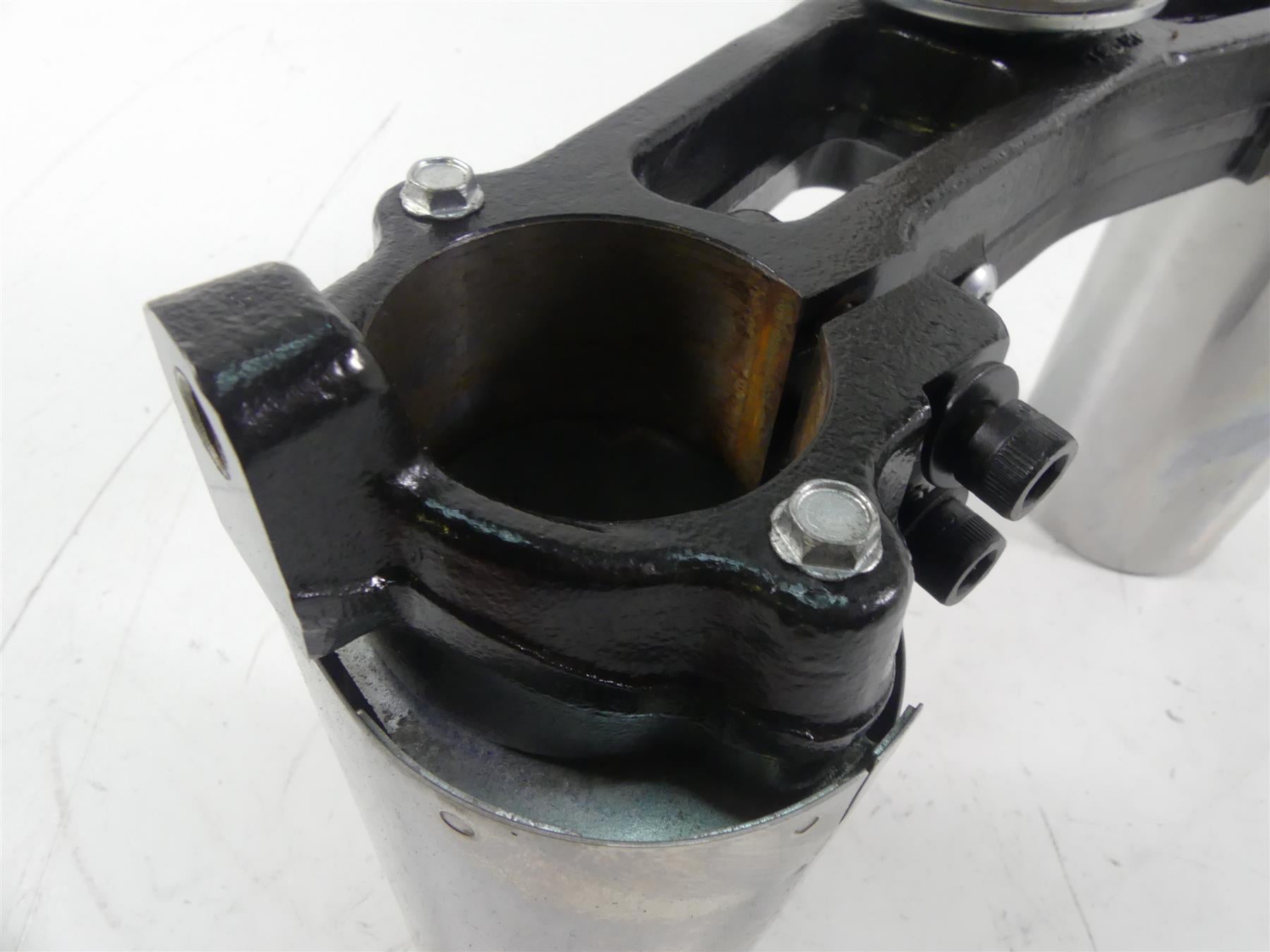 2016 Harley Touring FLTRX Road Glide Upper Lower Triple Tree Riser Set 45900024 {{ shop.shopifyCountryName }} - Mototech271