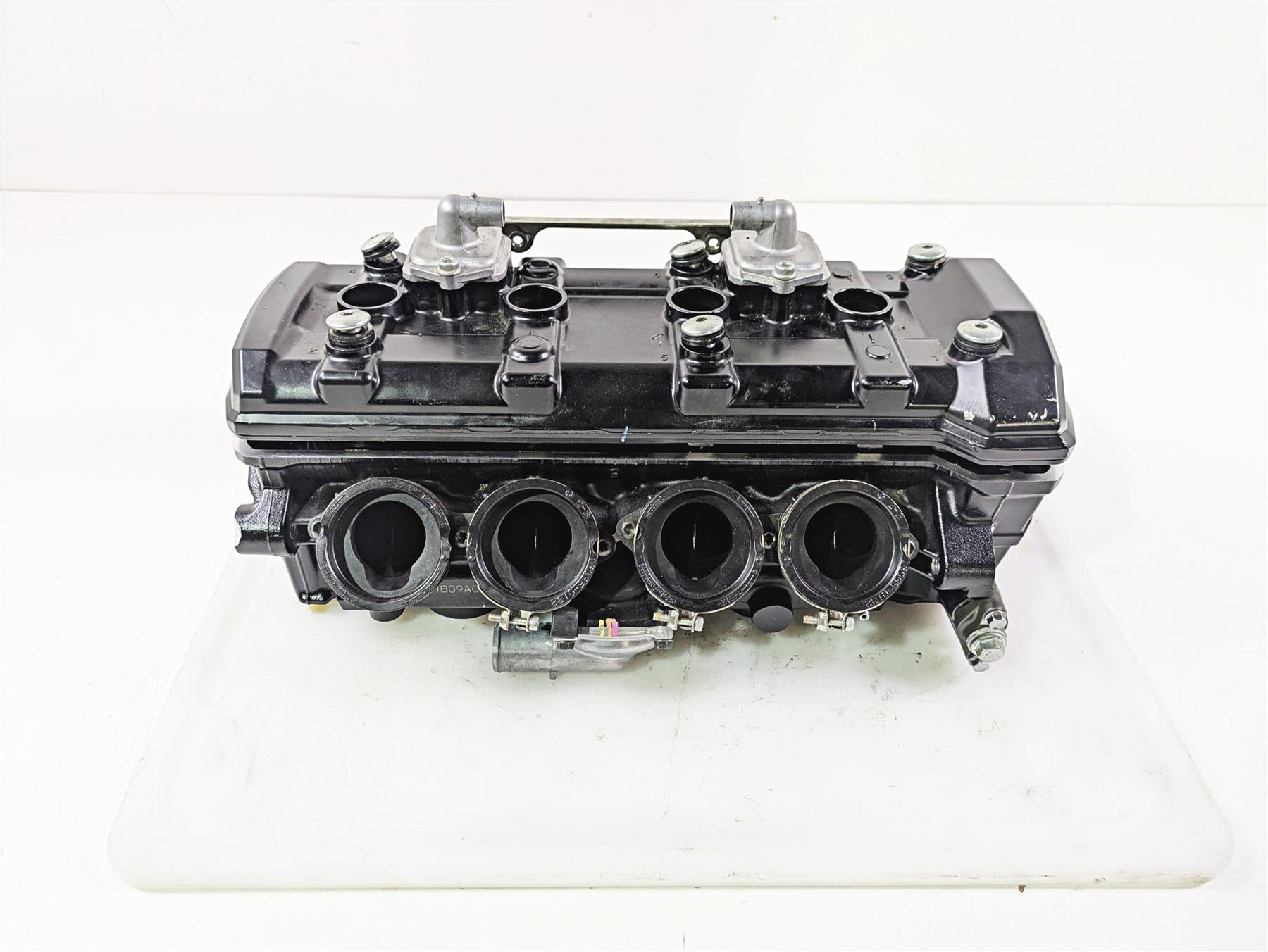 2021 Kawasaki Z900 ZR900 Cylinder Head Valve Cover Set 11008-0998