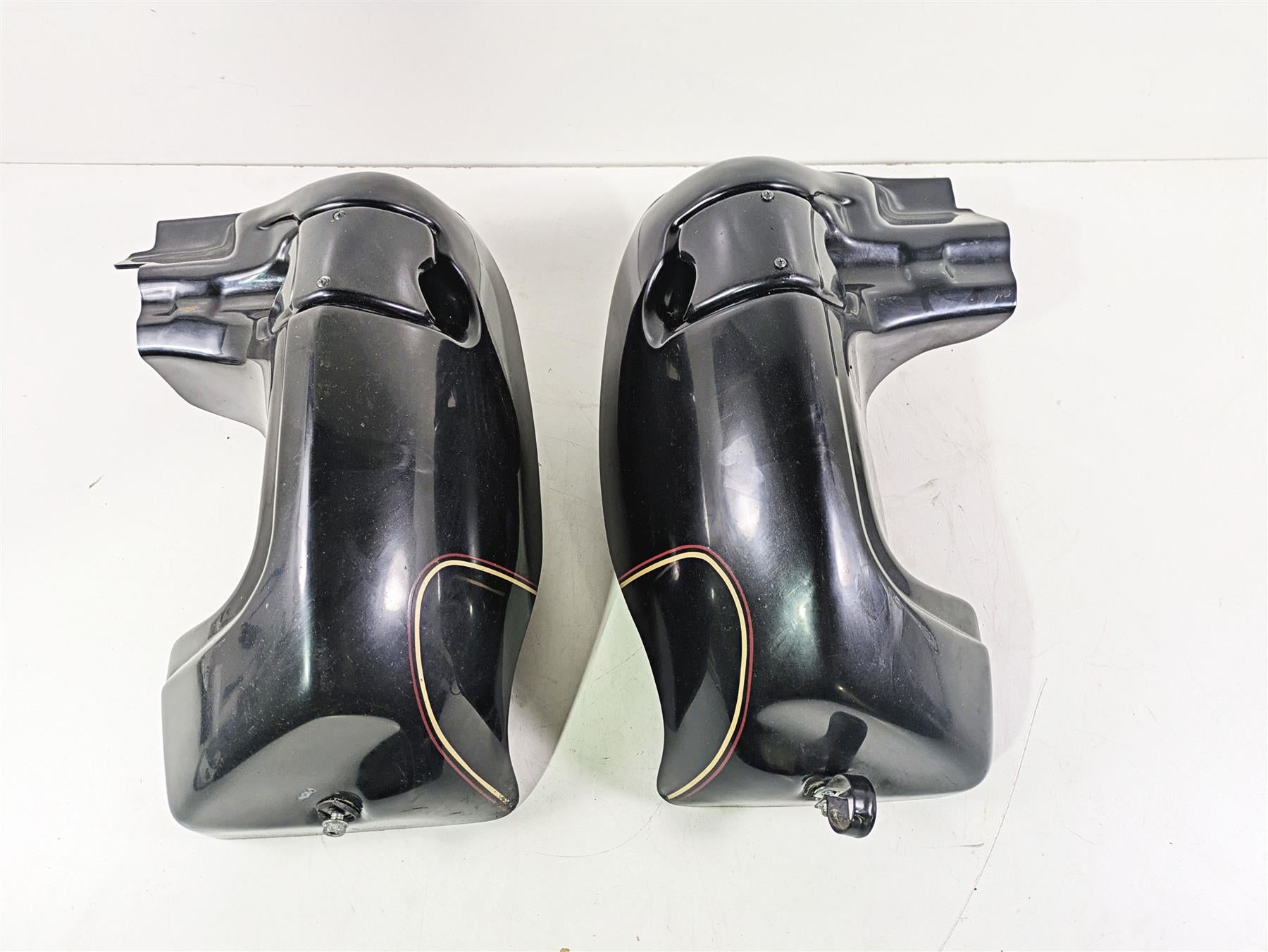 1996 Harley Touring FLHTCUI Electra Glide Lower Leg Fairing Cover Set 58491-88 {{ shop.shopifyCountryName }} - Mototech271