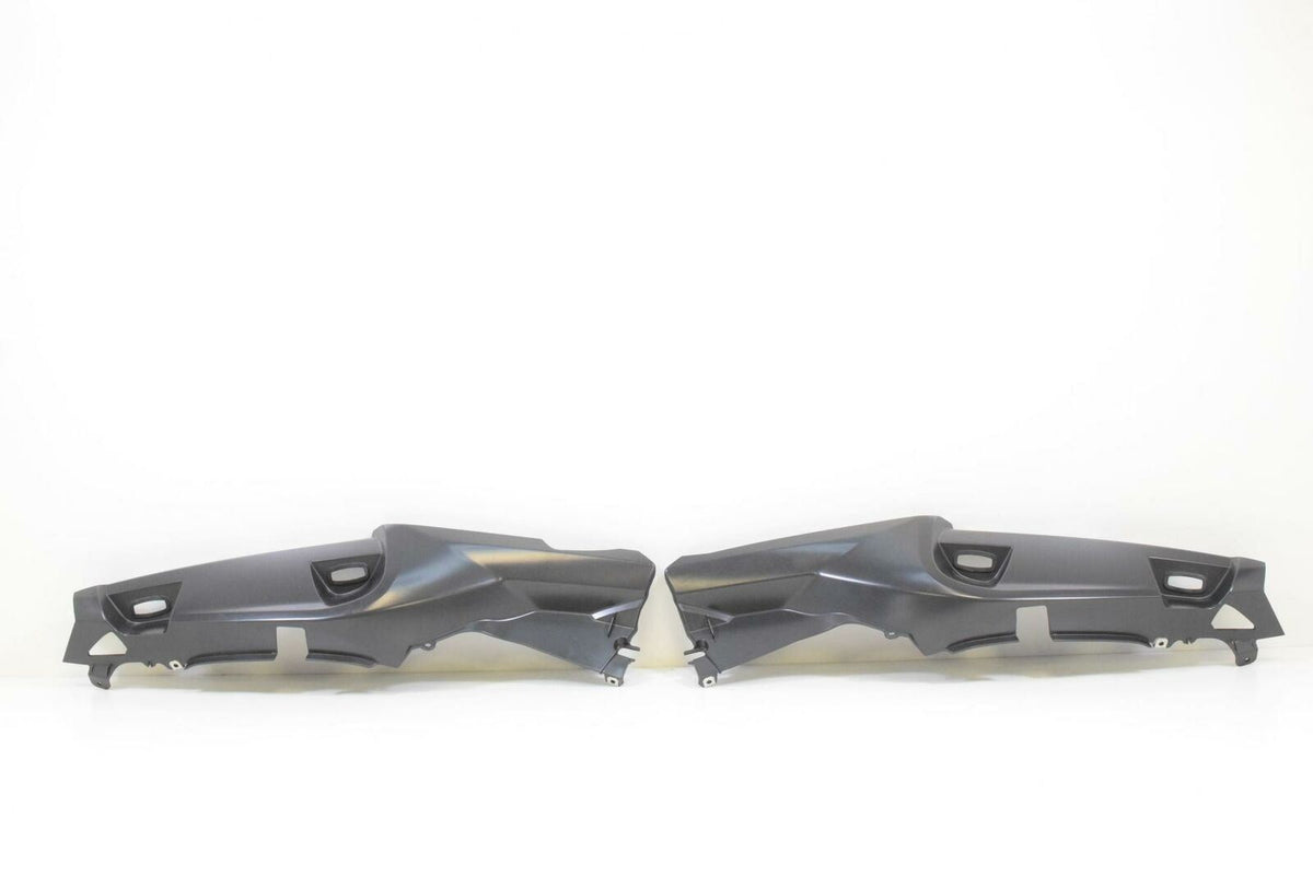 2008 BMW K1200GT K1200 GT K44 Rear Tail Side Fairing Cover Set 46637685011 {{ shop.shopifyCountryName }} - Mototech271