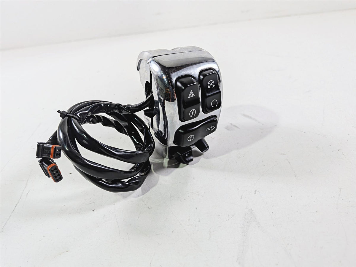 2015 Harley Touring FLTRUSE CVO Road Glide Right Hand Control Switch 71500083C-Mototech271