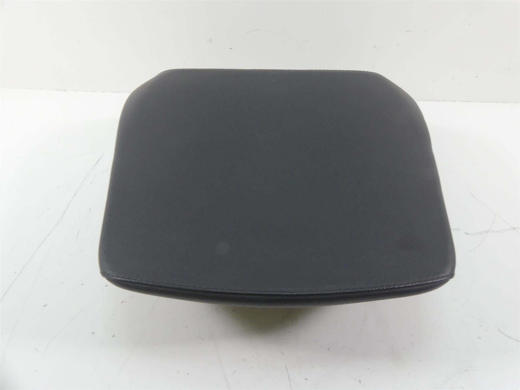 2017 BMW R1200RT K52 Rear Passenger Heated Saddle Seat 52537728824 {{ shop.shopifyCountryName }} - Mototech271