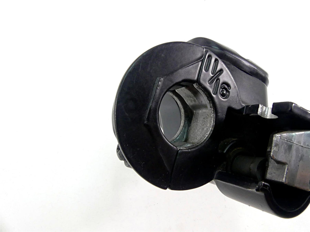 2003 Harley Touring FLHTCI E-Glide 100TH Front Brake Master Cylinder 41700737 {{ shop.shopifyCountryName }} - Mototech271