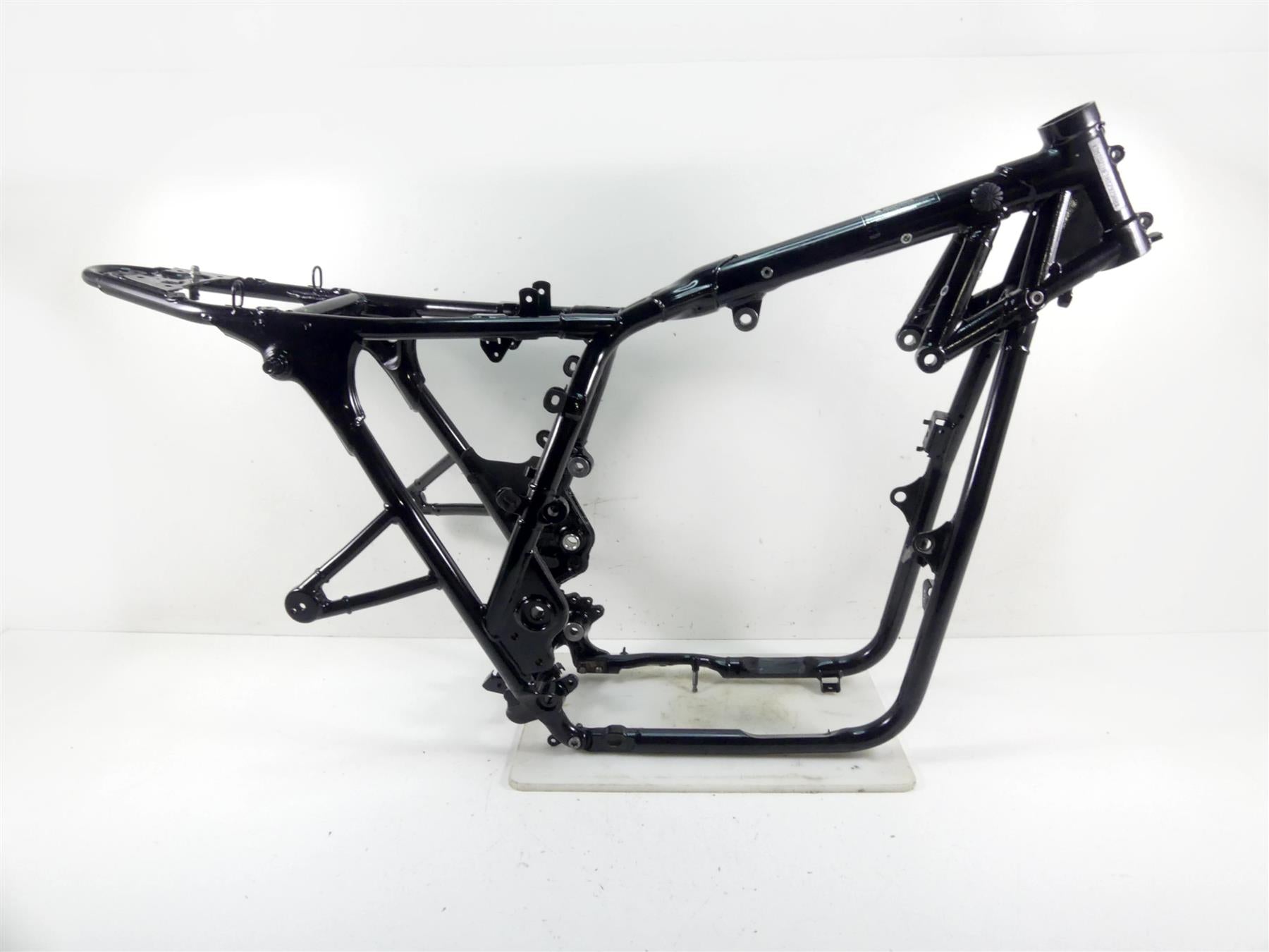 2017 Triumph Thruxton 1200 R Straight Main Frame Chassis With Pennsylvania Salvage Title T2074762 {{ shop.shopifyCountryName }} - Mototech271
