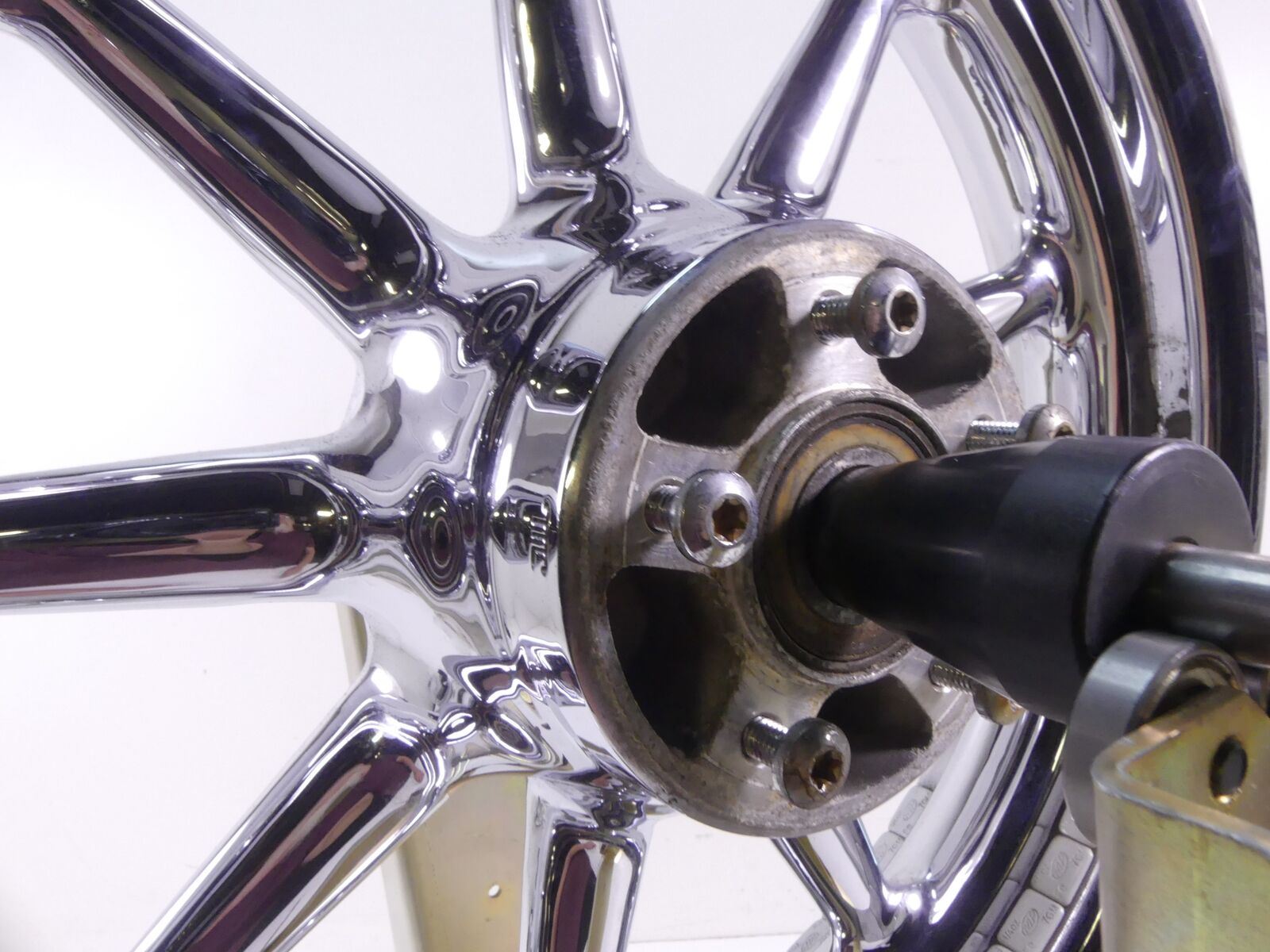 2009 Harley Touring FLHRC Road King Front 9 Spoke Chrome Rim Wheel 16x3 40960-09 {{ shop.shopifyCountryName }} - Mototech271