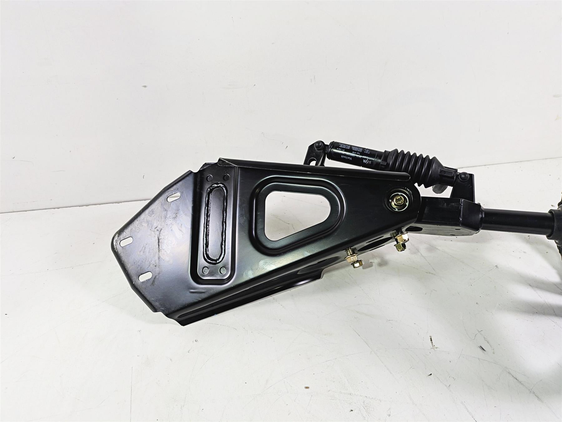 2018 Can Am Maverick X3 XRC Turbo R Steering Wheel & Mount Set 709401706 {{ shop.shopifyCountryName }} - Mototech271