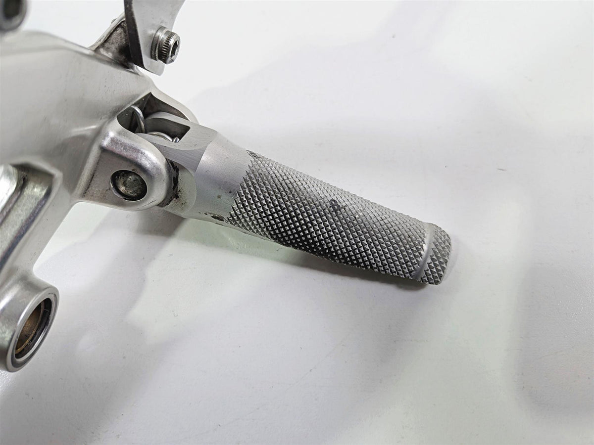 2019 Ducati 959 Panigale Left Frame Mount & Footpeg Set 8291E061AA 82424631AA {{ shop.shopifyCountryName }} - Mototech271