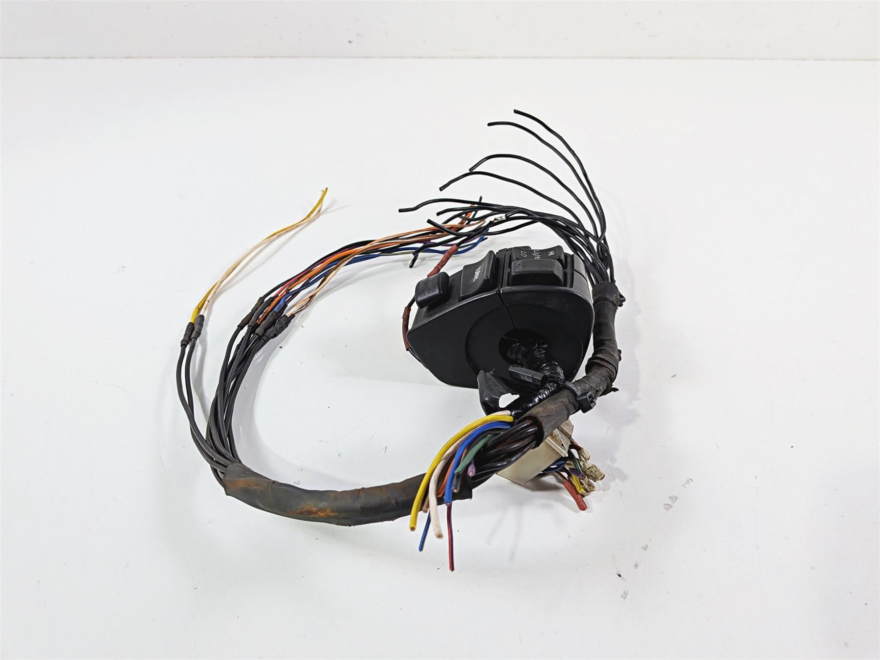 1990 Harley Touring FLHTC Electra Glide Left Hand Control Switch 71597-92 {{ shop.shopifyCountryName }} - Mototech271
