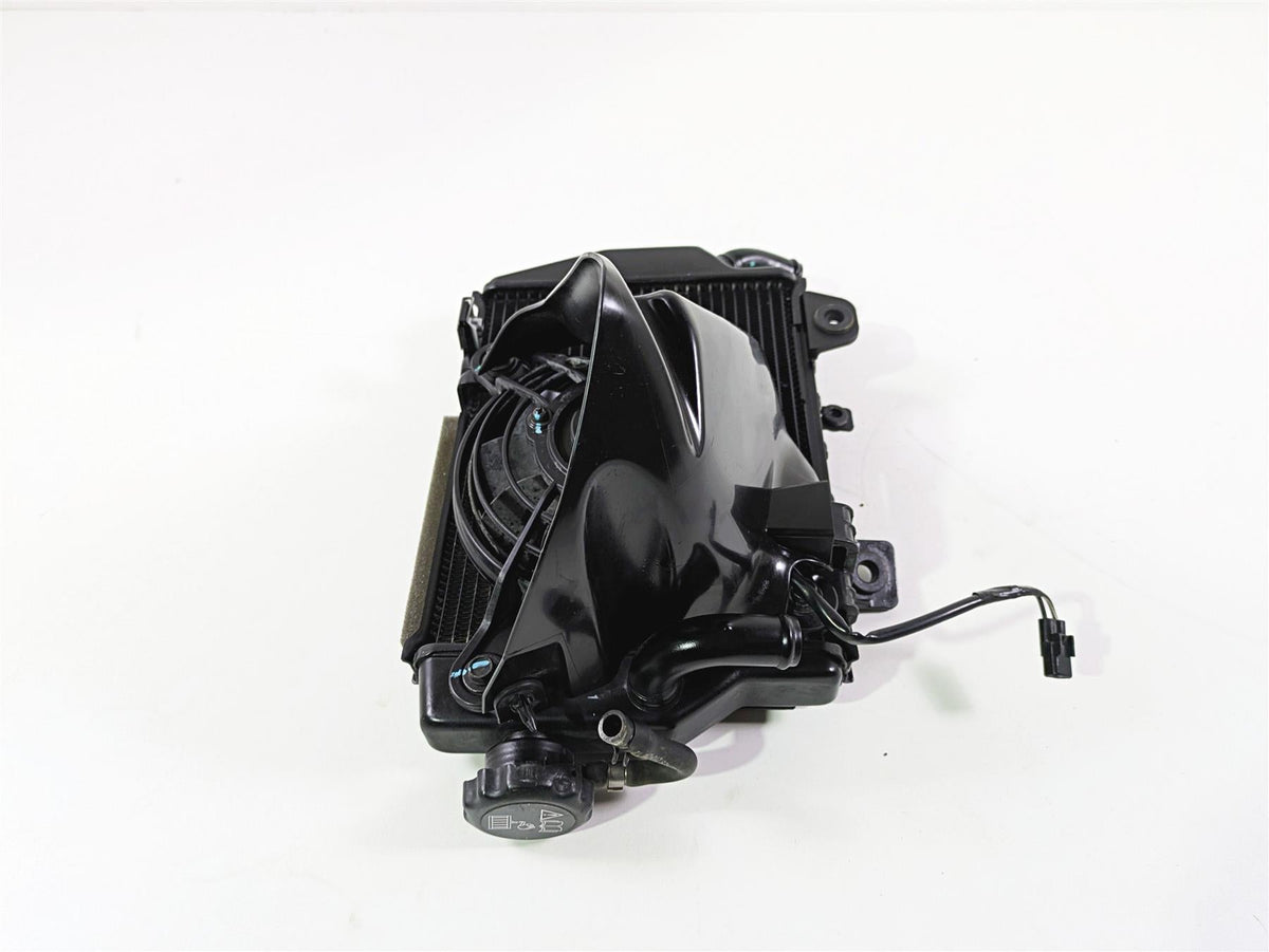 2024 Triumph Tiger 900 GT Right Radiator Fan Reservoir Hoses T2104600 T2104201 {{ shop.shopifyCountryName }} - Mototech271