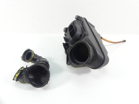 2003 Honda VT1100 C2 Shadow Sabre Air Box Cleaner Breather & Tubes 17210-MM8-020 {{ shop.shopifyCountryName }} - Mototech271