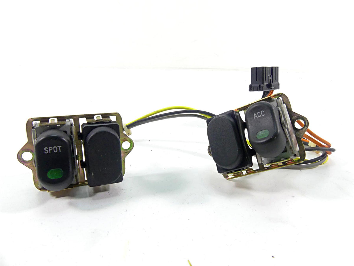 2003 Harley Touring FLHTCI E-Glide 100TH Auxiliary Switch Set 70279-98 {{ shop.shopifyCountryName }} - Mototech271