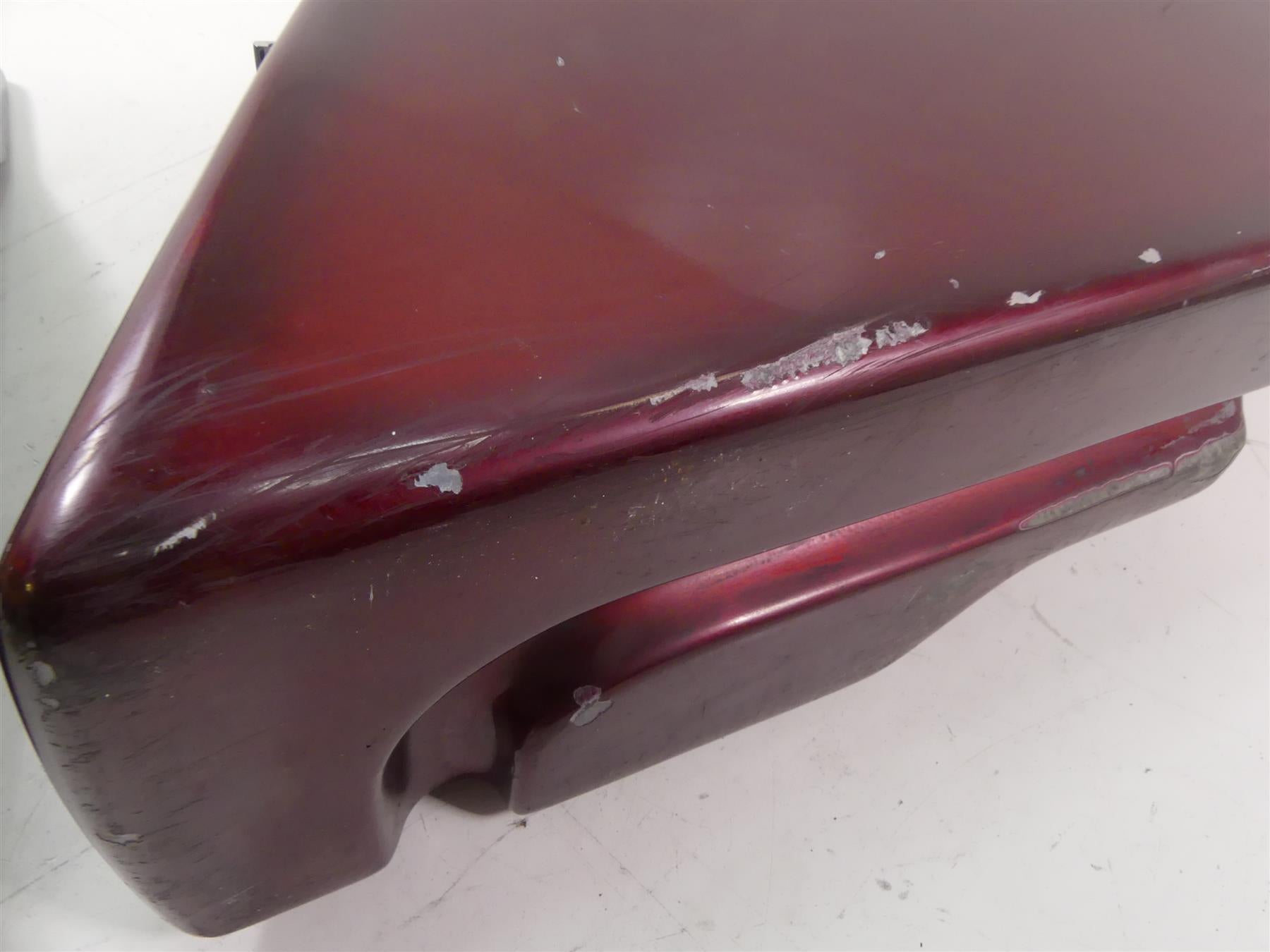 1989 Harley Touring FLTC Tour Glide Right Saddlebag Saddle Bag Luggage Box {{ shop.shopifyCountryName }} - Mototech271