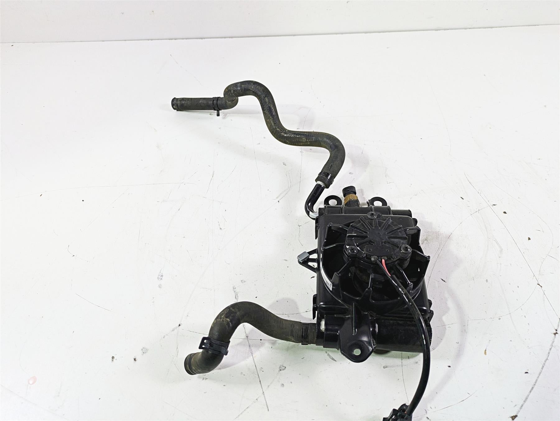 2015 Harley Touring FLHTKL E -Glide Low Left Radiator Fan Set -Read 26800004D {{ shop.shopifyCountryName }} - Mototech271