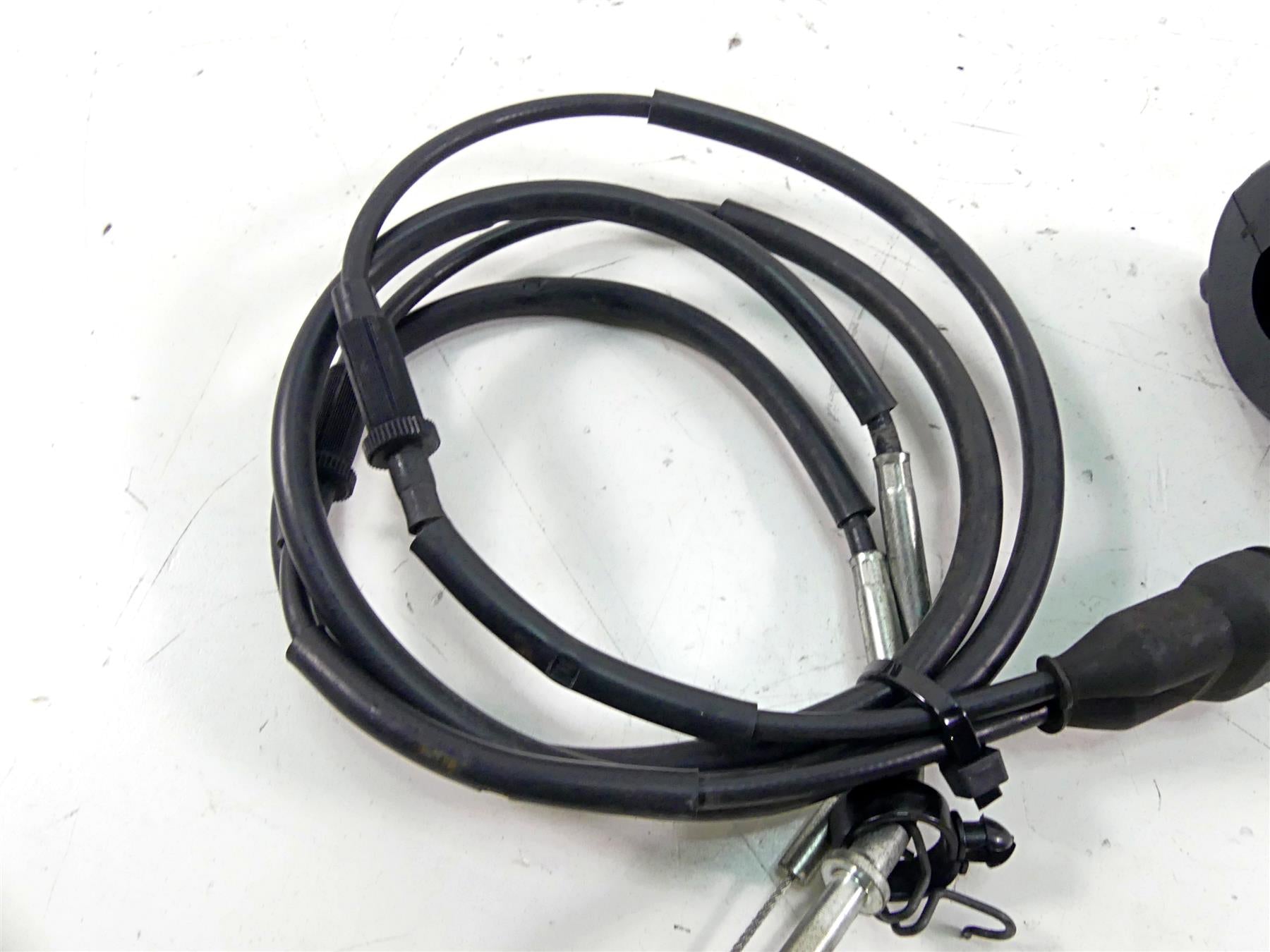 2010 Kawasaki ZX1400 ZX14 R Ninja Throttle Grip & Cables Set 32099-0049 {{ shop.shopifyCountryName }} - Mototech271
