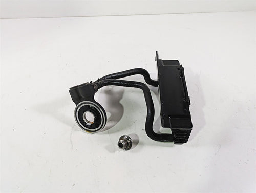 2010 Harley Touring FLHX Street Glide Oil Cooler Lines & Flange Set 63083-11A | Mototech271