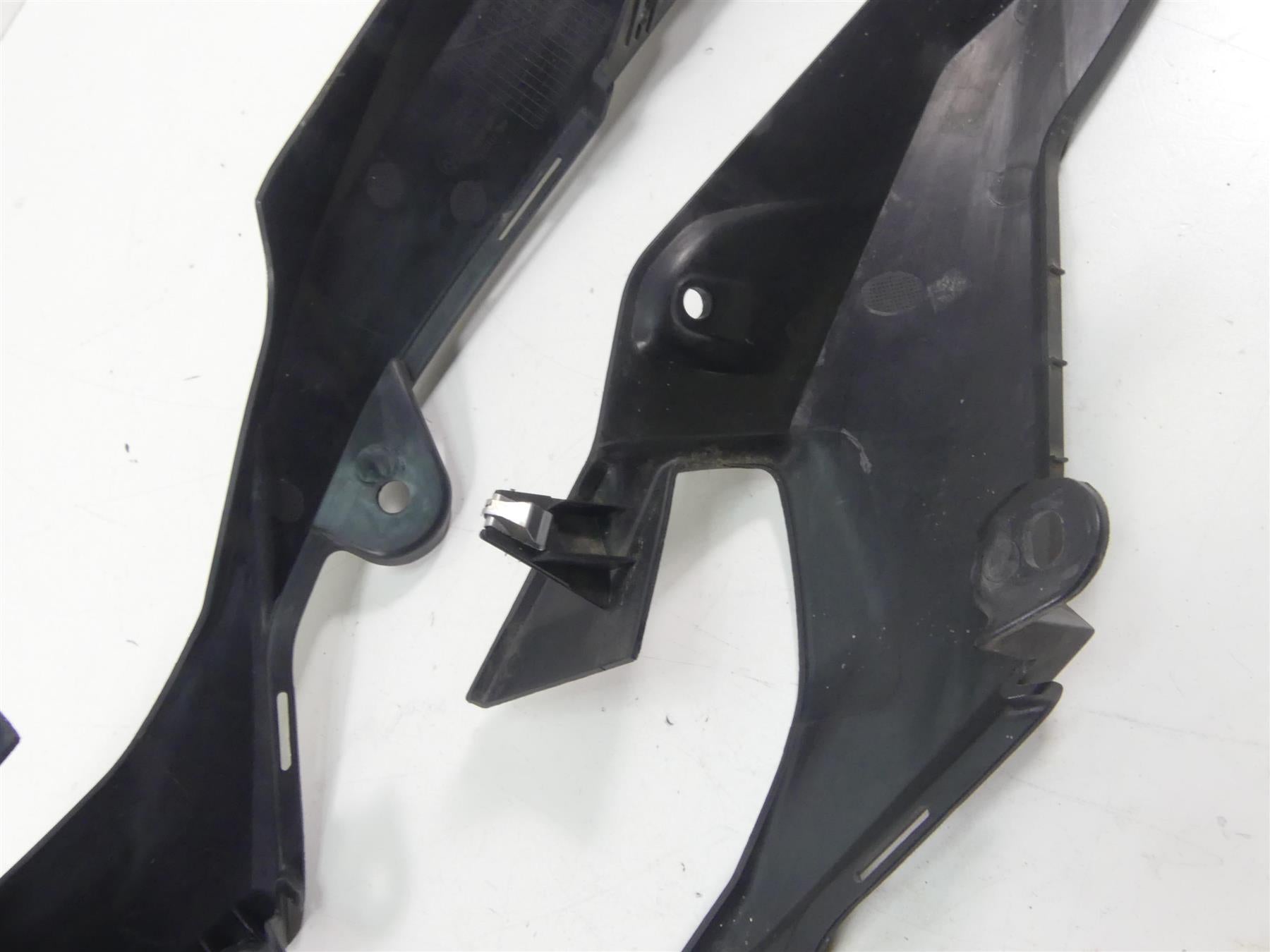 2016 BMW S1000XR K49 Lower Tail Side Fairing Cover Cowl Set 46627717027 {{ shop.shopifyCountryName }} - Mototech271