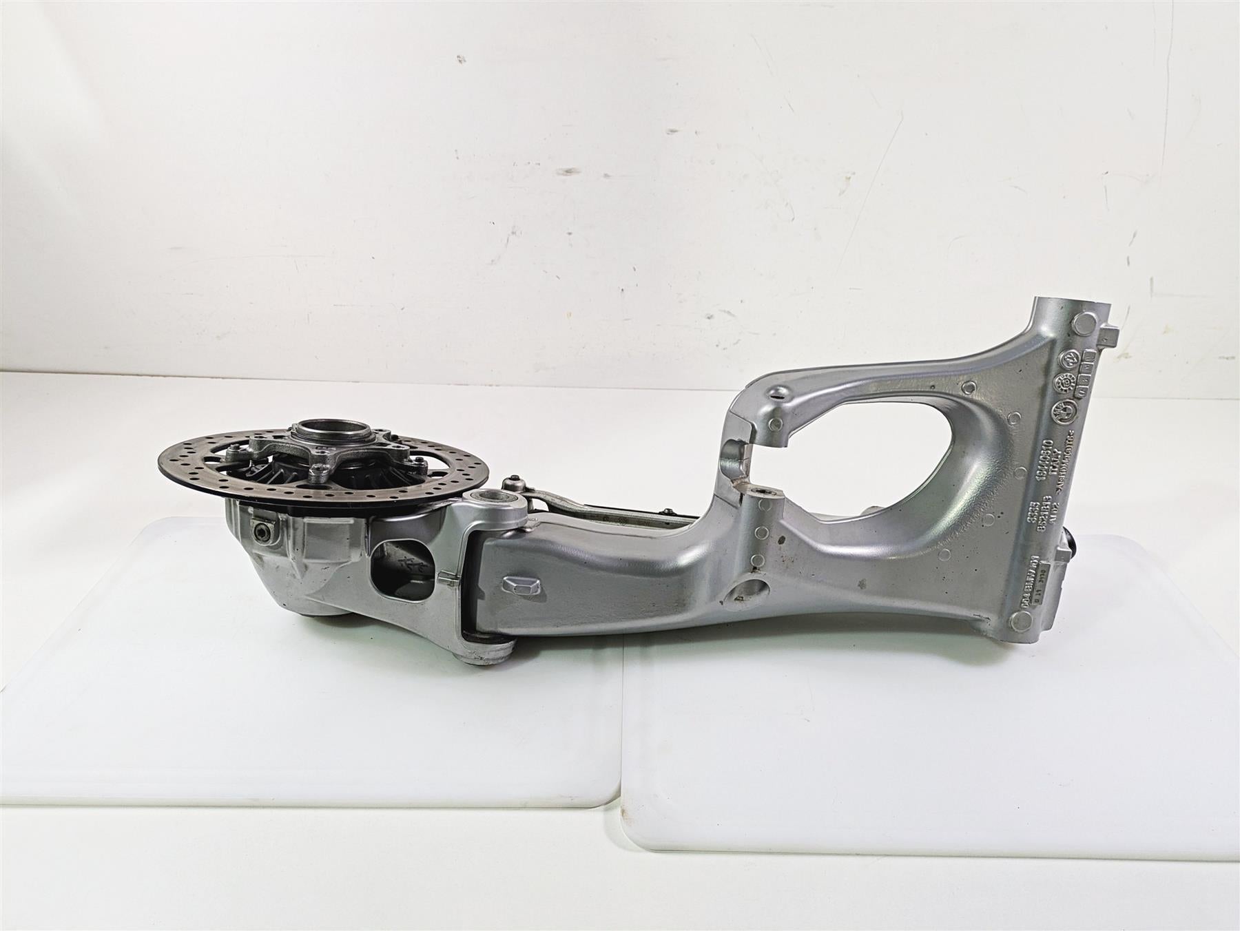 2019 BMW R1250RT K52 Differential Swingarm Driveshaft 33/12 33748394283 {{ shop.shopifyCountryName }} - Mototech271