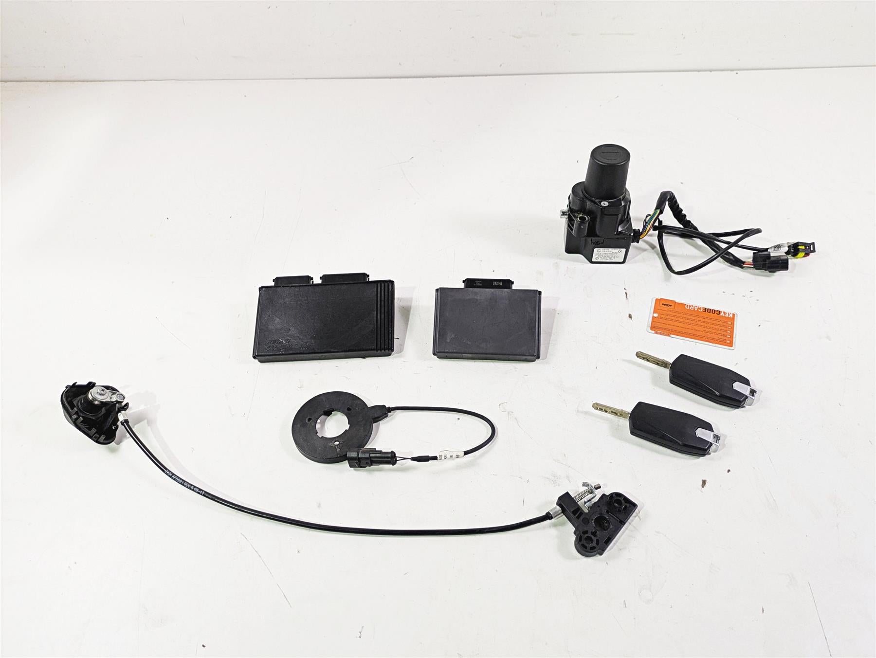 2018 KTM 1290 Super Adv S Cdi Handsfree Ignition Switch Key Card Set 60711066000 {{ shop.shopifyCountryName }} - Mototech271
