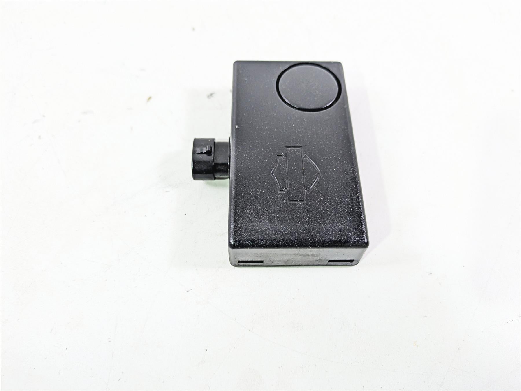 2011 Harley Touring FLHTCUSE CVO E-Glide Siren Alarm Box 68970-06 {{ shop.shopifyCountryName }} - Mototech271