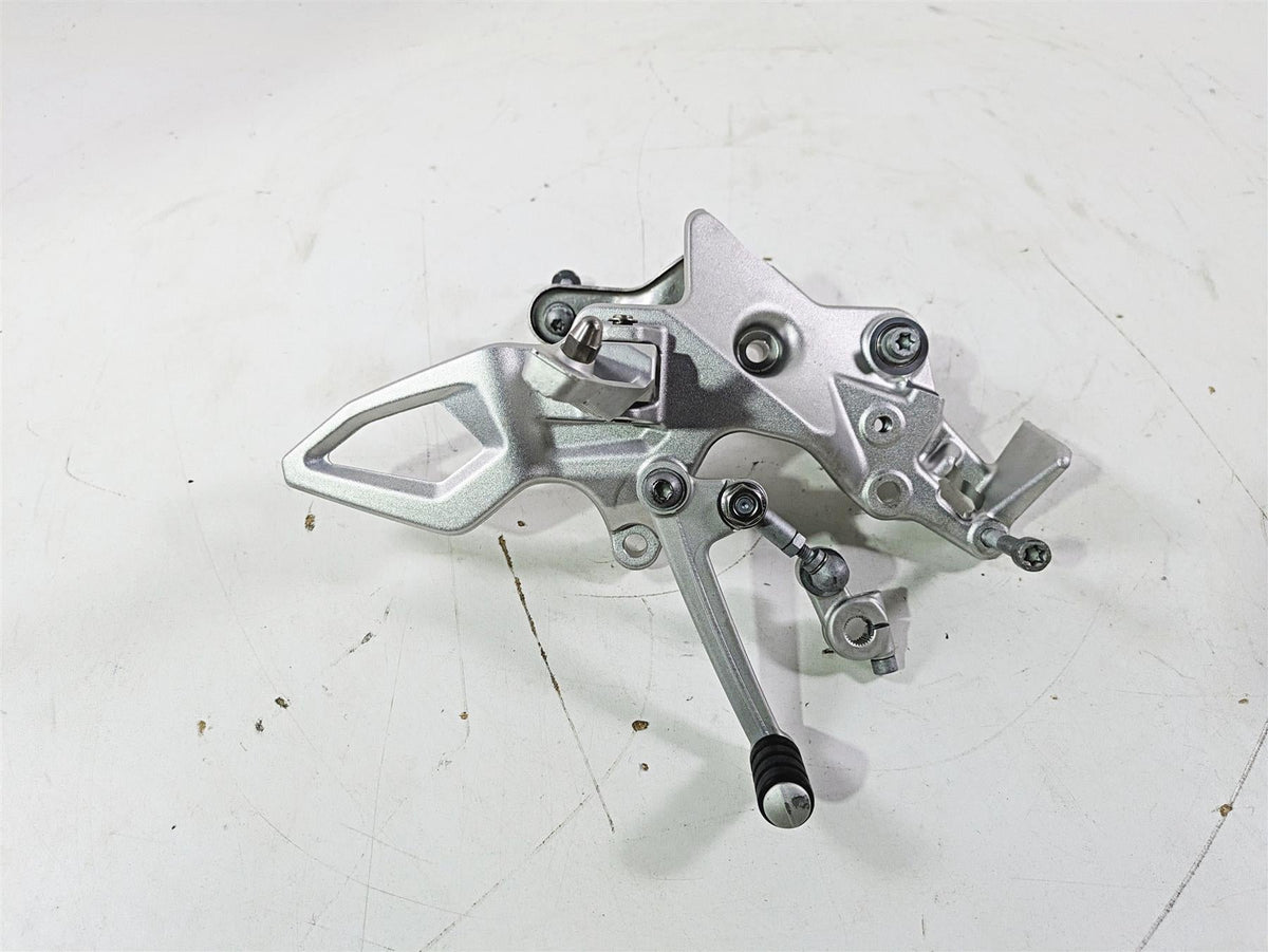 2016 BMW F800R K73 Left Rider Foot Peg Shifter Set 8527863 46718534959 {{ shop.shopifyCountryName }} - Mototech271