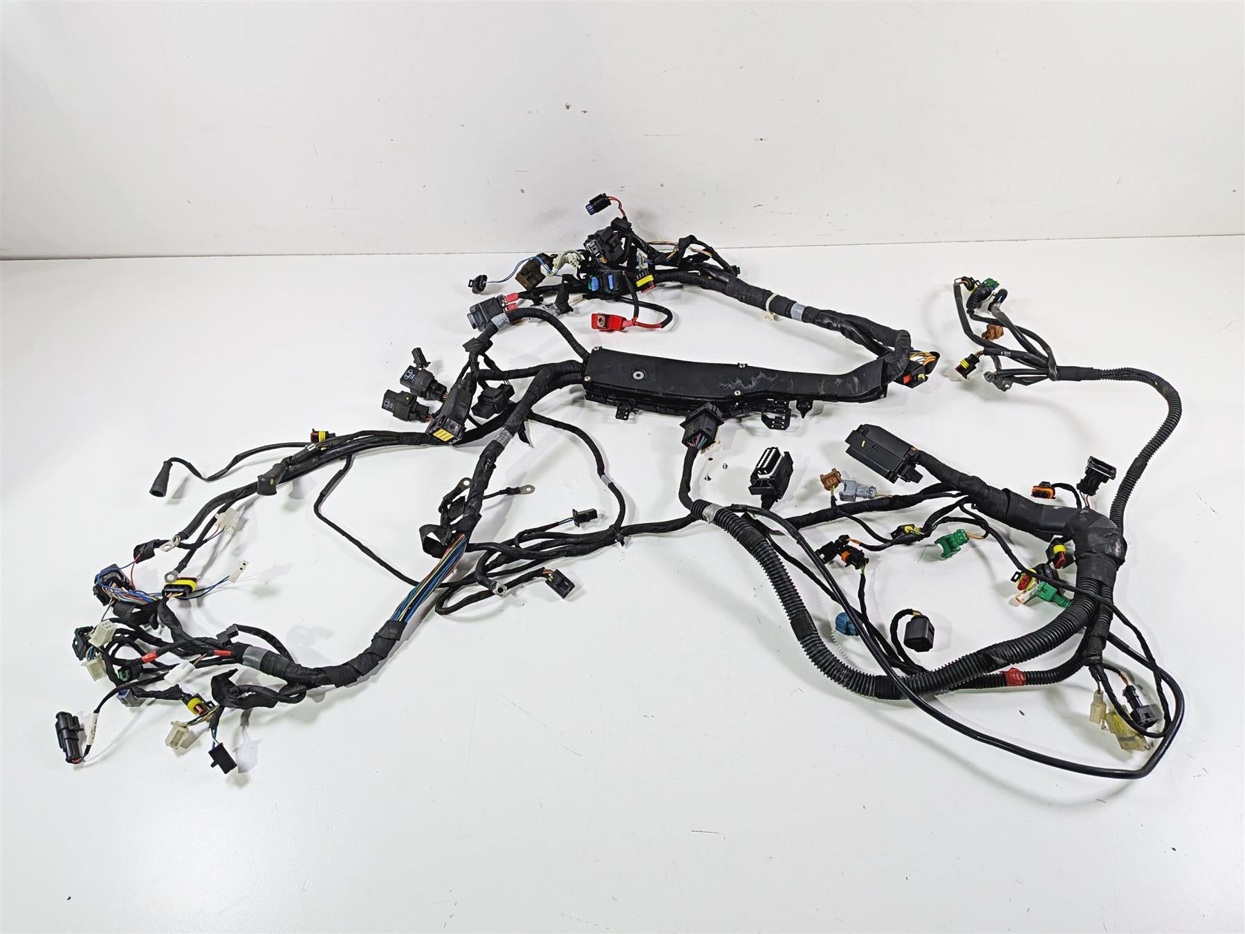 2018 Aprilia RSV4 RR Full Complete Wiring Harness Loom - No Cuts 2D000303 {{ shop.shopifyCountryName }} - Mototech271